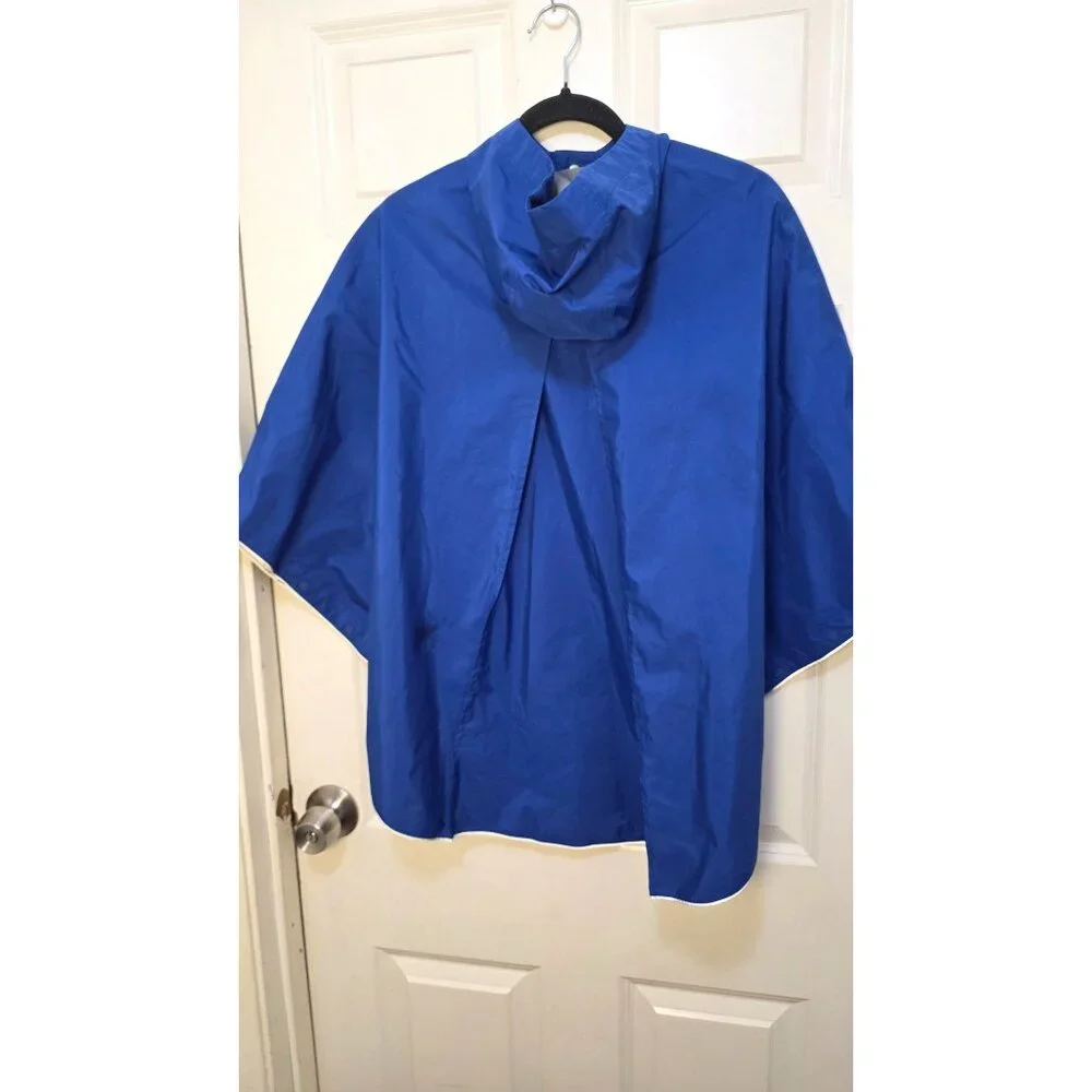 Hunter x Target Youth Blue Waterproof Hooded Rain Poncho Size‎ M/L